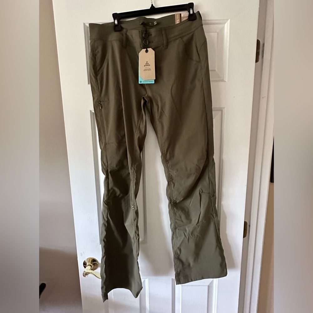 NWT Prana travel / hiking pants - army green - size 10